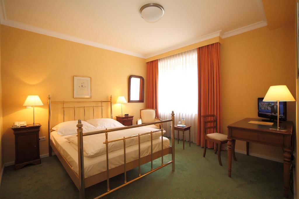 Alster-hof 3* Hamborg